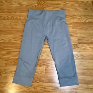 Lululemon activewear leggings, size 6